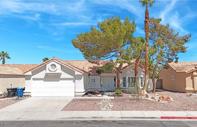 2746 Sandalwood Avenue photos photos