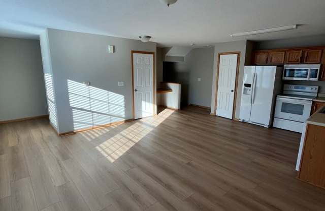 2-Bedroom Townhouse Available for Rent! Gallery 4