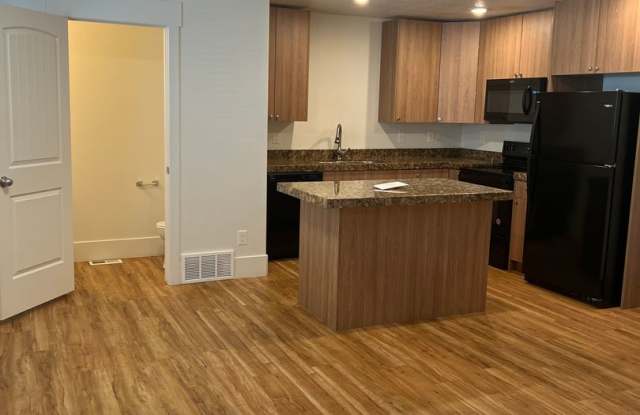 ***MOVE IN SPECIAL*** photos photos