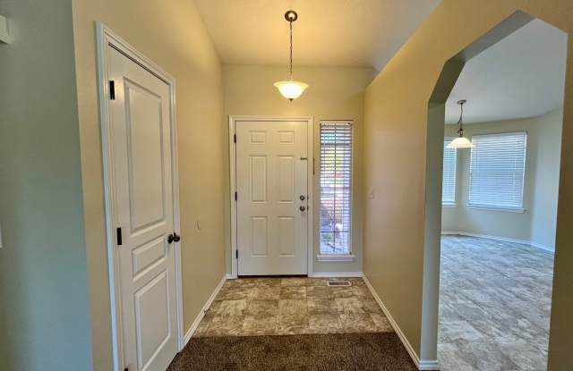 16426 North Asbury Drive Gallery 4