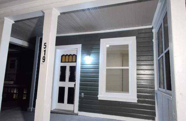 Spacious 4BR Home in Pittsburgh, Section 8 Considered!! Gallery 4