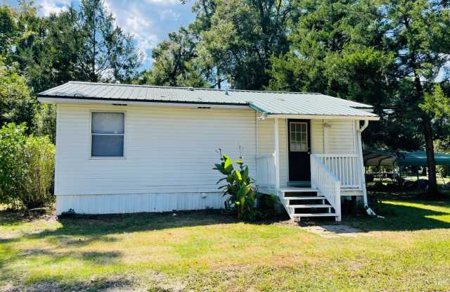 Spooktacular October Deal! Cozy 2BR/1BA for Just $1,175/Month! photos photos