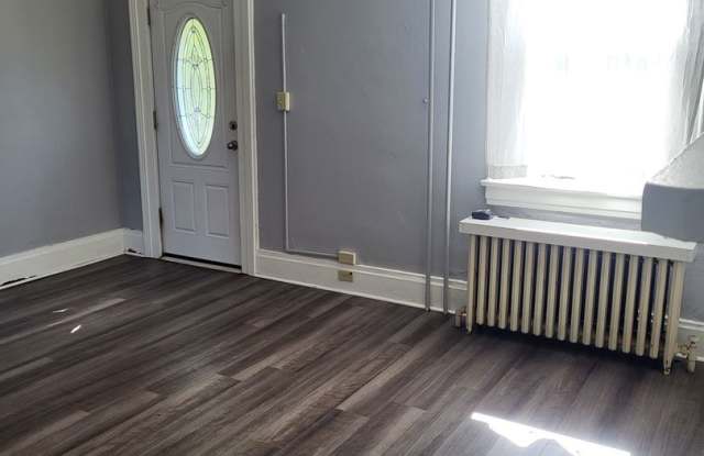 2 BEDROOM IN THE HEART OF BLOOMFIELD! Gallery 2