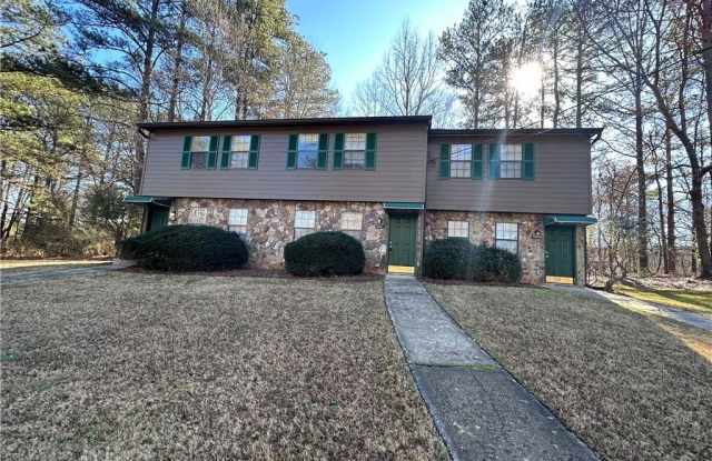 502 Oakwood Court photos photos