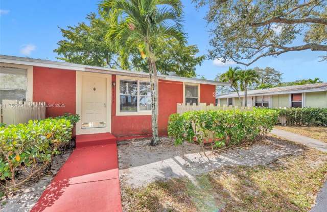 7194 Southgate Blvd - 7194 Southgate Boulevard, Tamarac, FL 33321 7194 Southgate Blvd - 7194 Southgate Boulevard, Tamarac, FL 33321