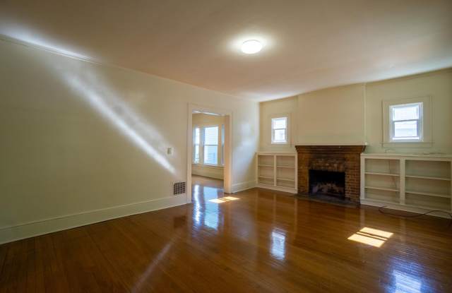 1335 Madison Street - Available 06/01/27 - Spacious Single Family Home Gallery 4