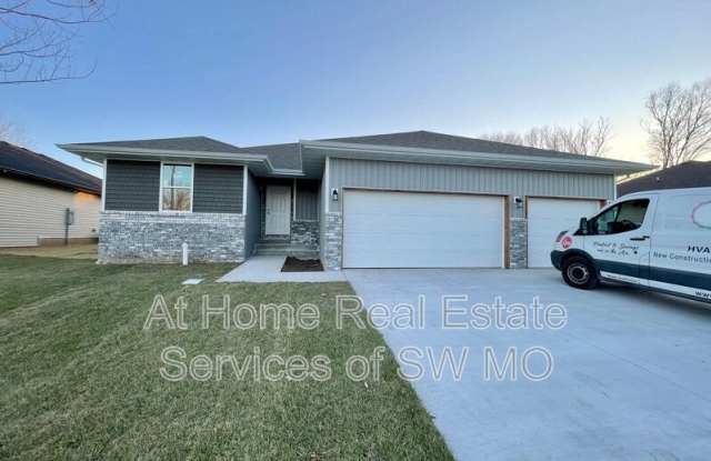 3912 W Linwood photos photos