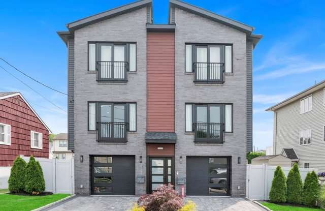 285 Julianne Terrace 2 - 285 Julianne Terrace, Secaucus, NJ 07094 285 Julianne Terrace 2 - 285 Julianne Terrace, Secaucus, NJ 07094