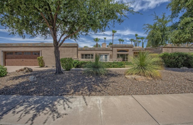 8134 E DEL RUBI Drive - 8134 East Del Rubi Drive, Scottsdale, AZ 85258
