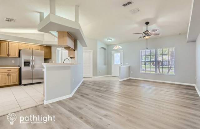1804 Canoe Drive Gallery 4