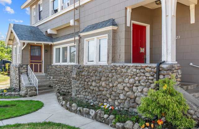 2623 West Maxwell Avenue - 1 photos photos