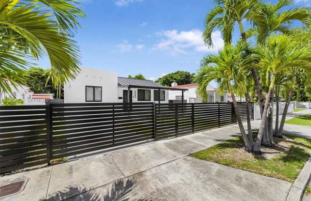 2244 SW 10th St photos photos 2244 SW 10th St photos photos