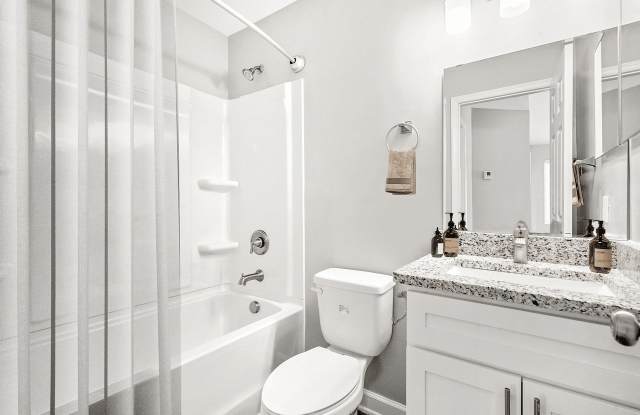 Affordable Housing - Paces Pointe Apartment Homes Gallery 2