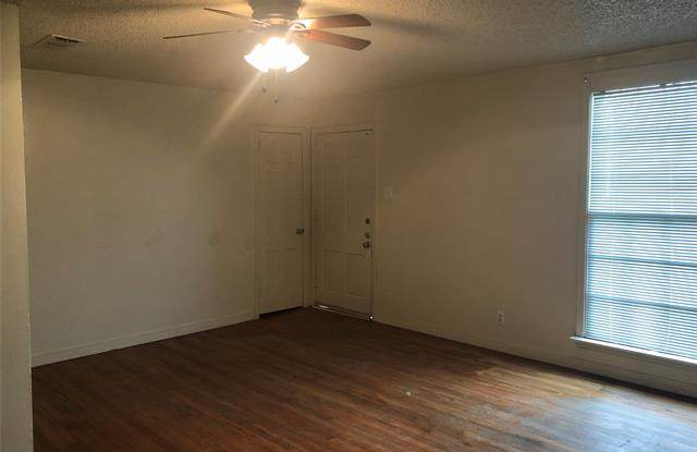 5920 Malvey Avenue Gallery 2