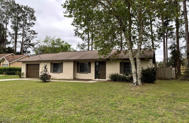 4 Bannbury Ln - 4 Bannbury Lane, Palm Coast, FL 32137