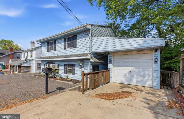 735 NEWPORTVILLE Road photos photos