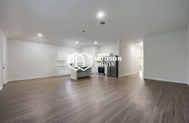 119 kylie Street Gallery 2