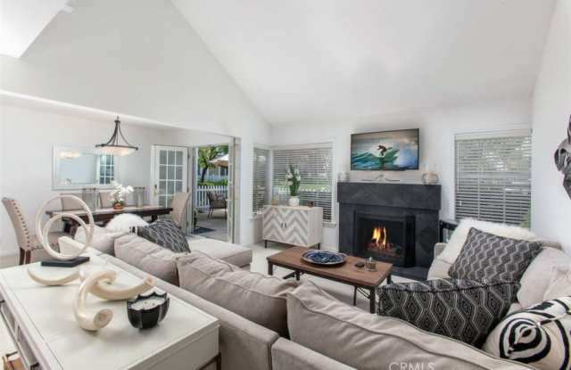 2769 Hillview Drive Gallery 2