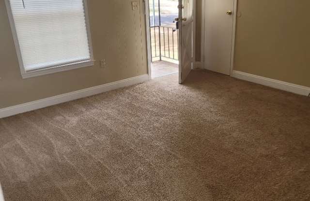 1412 Westcliff Court photos photos