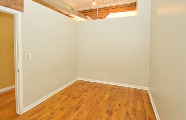 1822 South Bishop Street Gallery 3