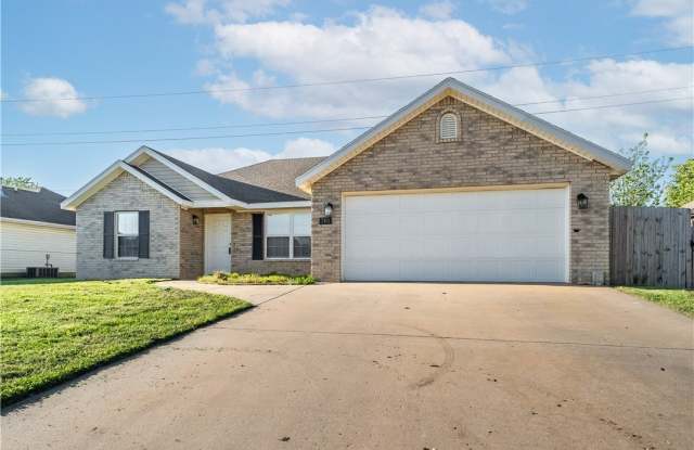 740 Dogwood Street photos photos