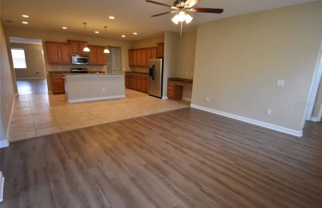1114 LATTIMORE DRIVE Gallery 3