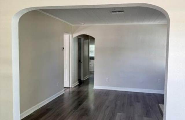 131 S Federal Highway Gallery 4