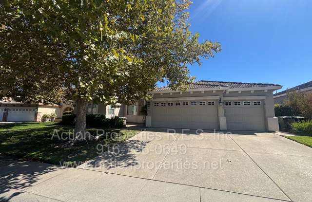 Move In Special! West Roseville Beauty, Single Story, 3Bed Large Master attached sitting Den, 3 Car Gardner Large Yard Gallery 1