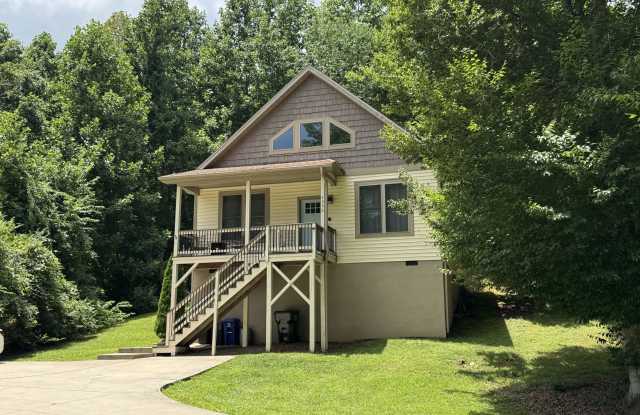 4056 Turnpike Road photos photos