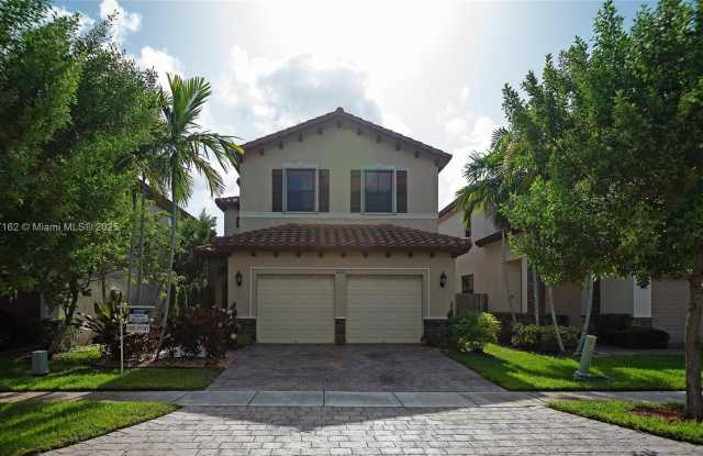 532 SE 34th Ter photos photos