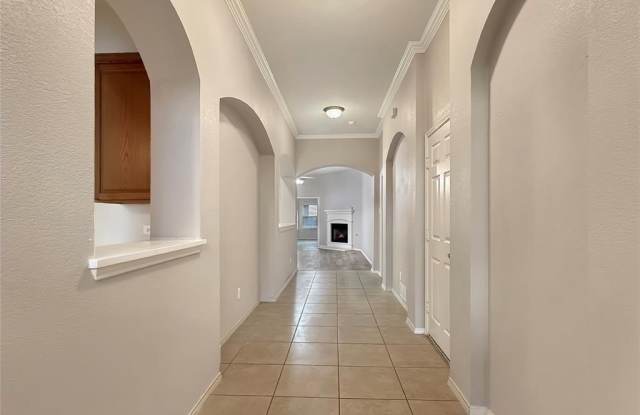 4805 Grinstein Drive Gallery 2
