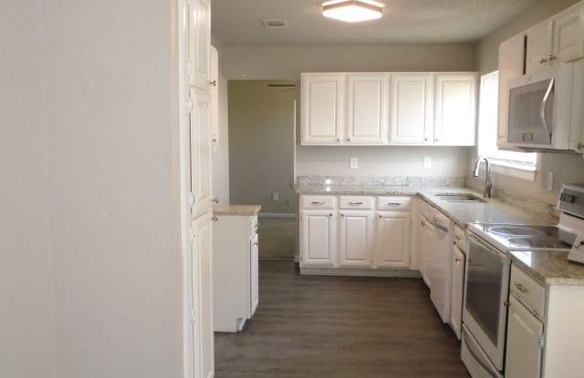 6103 Bay Hill Dr. Gallery 3