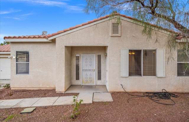 Charming Centennial Hills Home with Hardwood Floors Covered Patio photos photos Charming Centennial Hills Home with Hardwood Floors Covered Patio photos photos