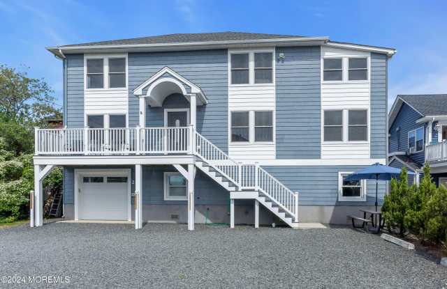 27 Arnold Avenue photos photos