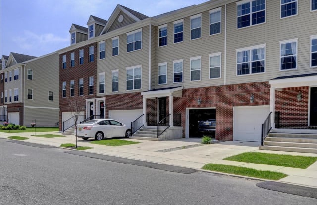 155 CREEKSIDE WAY - 155 Creekside Way, Burlington County, NJ 08016