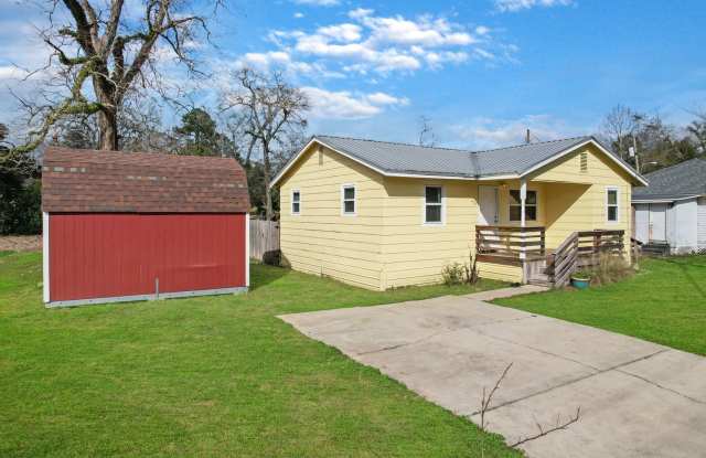 3 bedroom 1 bath house in Midtown available Mid- August Gallery 3