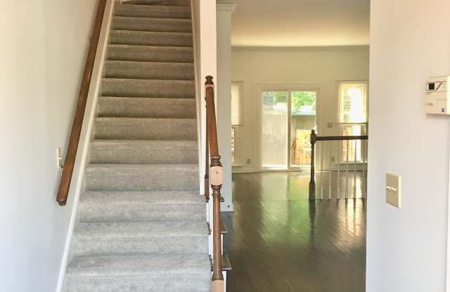 122 Matthew Ln Gallery 2