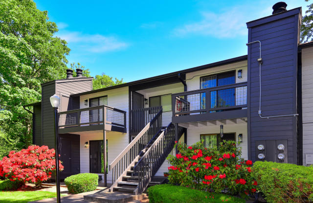 Woodlake Apartments Gallery 2