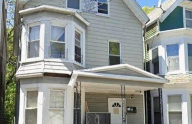 131 S 8Th St photos photos