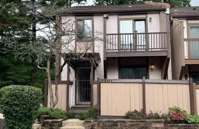 2201 BRANDENBURG Way Gallery 1