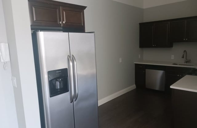 10 Ford Ave photos photos