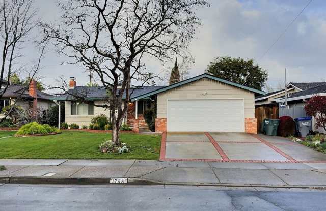 3BD/2BA - Charming Home in Sunnyvale with Spacious Backyard photos photos