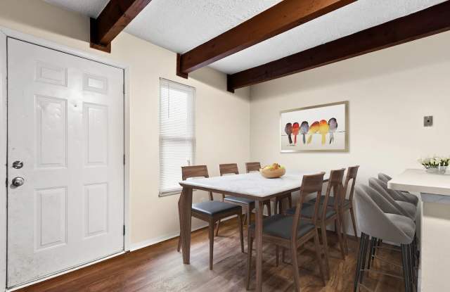 2415 Eakin Road Gallery 3