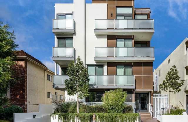 11811 Kiowa Avenue #103 - 103 - 11811 Kiowa Avenue, Los Angeles, CA 90049