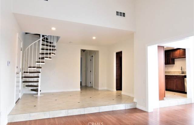 16943 Bluewater Lane Gallery 4