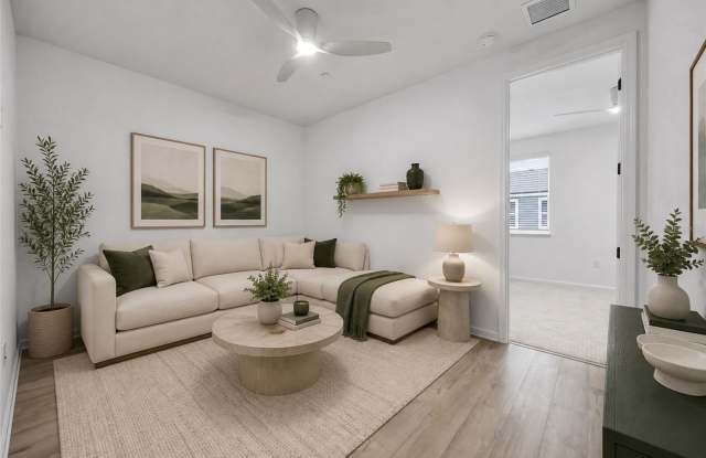 9305 LUMINARY Boulevard Gallery 4