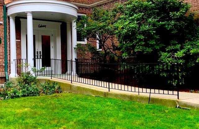 90 BRYANT Avenue Gallery 2