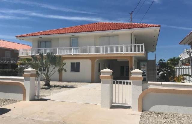 180 Bahama Ave - 180 Bahama Avenue, Key Largo, FL 33037