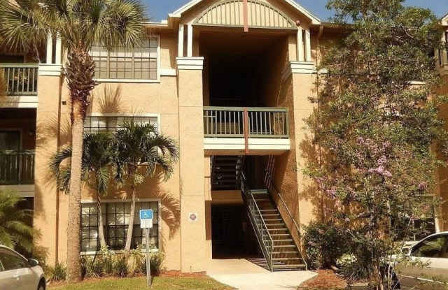 7667 N Wickham Road unit: 724 photos photos