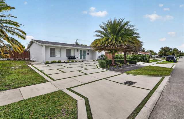 4865 SW 94th Ave photos photos